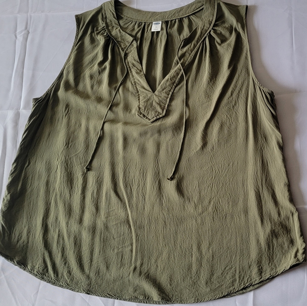 Old Navy Sleeveless Top